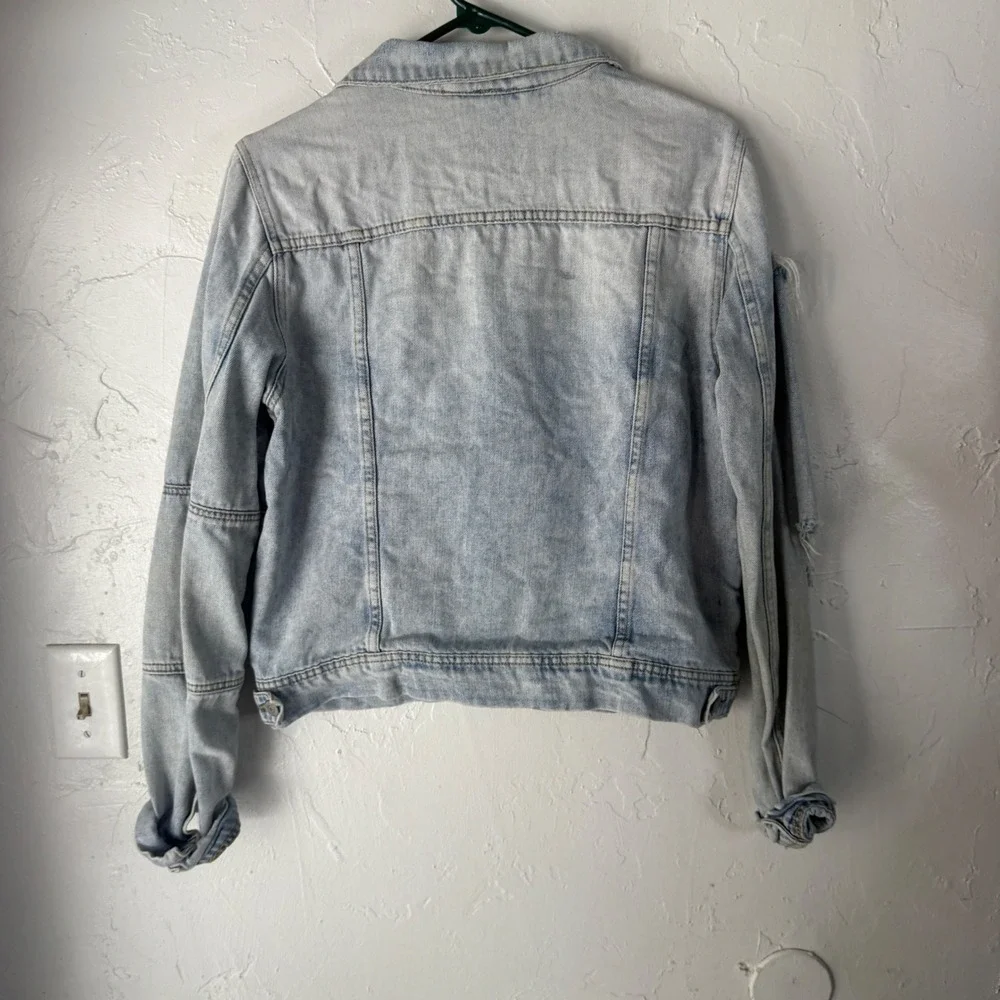 Free People Distressed Light Wash Denim Jacket Women's L‎ Boho Festival Western - Picture 9 of 10